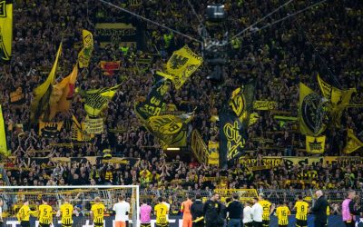 40860293-die-bvb-fans-wuerdigten-die-mannschaft-nach-dem-aus-in-der-champions-league-gegen-barcelona.jpeg - NewsFactor