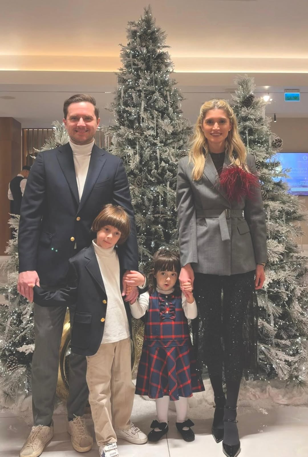 [ad_1] Primarul Stelian Bujduveanu a transmis un mesaj de sărbători prin care le urează tuturor un Crăciun fericit