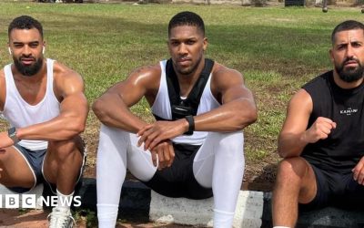 Anthony Joshua's promoters say two team members killed in Nigeria crash that injured boxer