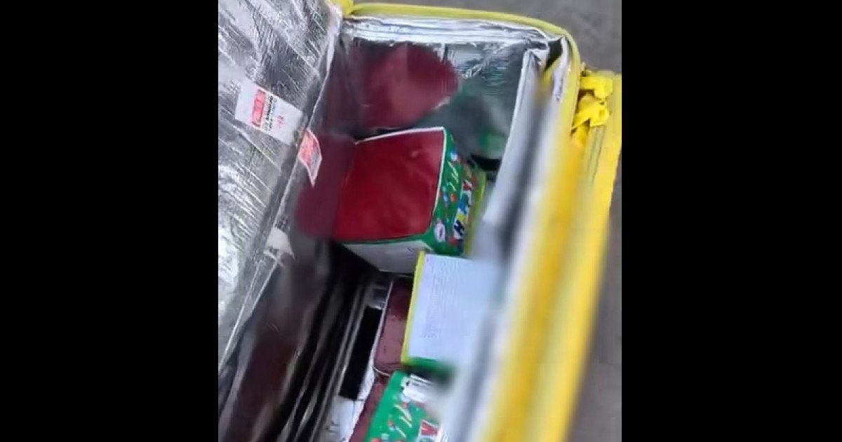 Jandarmii din București, descoperire surprinzătoare: 2.500 de articole pirotehnice confiscate!