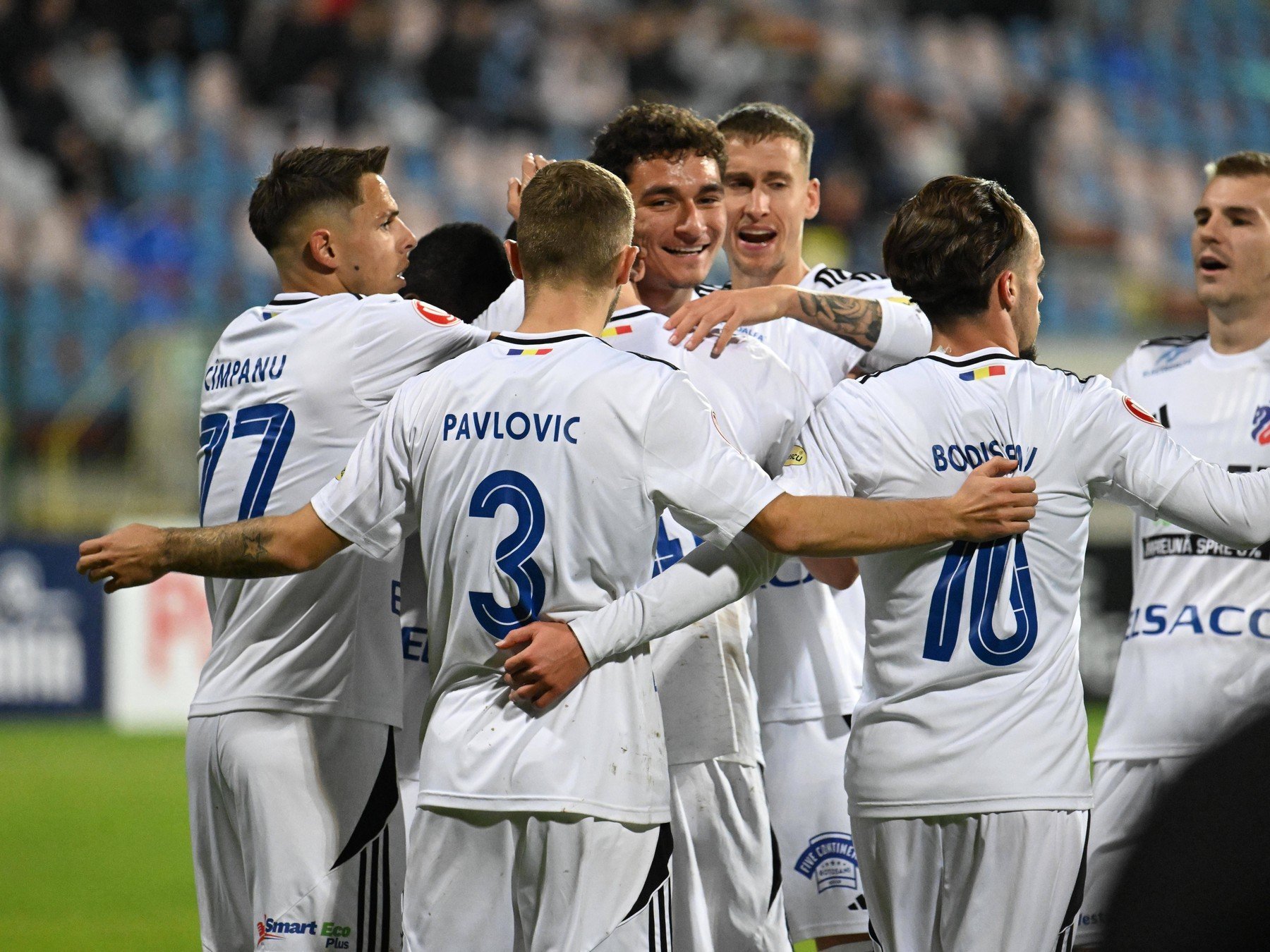 Valeriu Iftime vizează întăriri pentru FC Botoșani: Alibec și Dugandzic, pe lista de transferuri Patronul echipei FC Botoșani, Valeriu Iftime, a anunțat că își dorește întărirea lotului prin aducerea a doi atacanți de renume pe piața românească – Marko Dugandzic și Denis Alibec