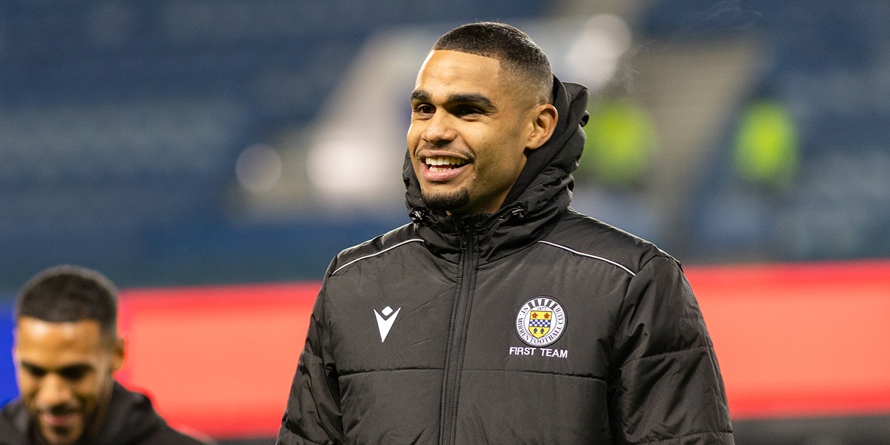 St Mirren se pregătește să înfrunte Rangers în ultima partidă din 2025 Stephen Robinson, antrenorul echipei St Mirren, a anunțat formula de start pentru meciul de astăzi, 30 decembrie 2025, în cadrul Premiership-ului William Hill, unde echipa sa va întâlni pe teren propriu marea rivală, Rangers