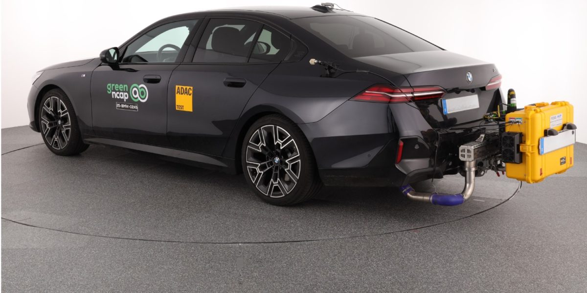 bmw-5-series-2025-0245_2-redimensionata-la-mare.jpeg - NewsFactor