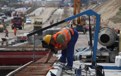 constructii-santier-infrastructura-autostrazi-muncitori-foto-FMI-Facebook.jpg - NewsFactor