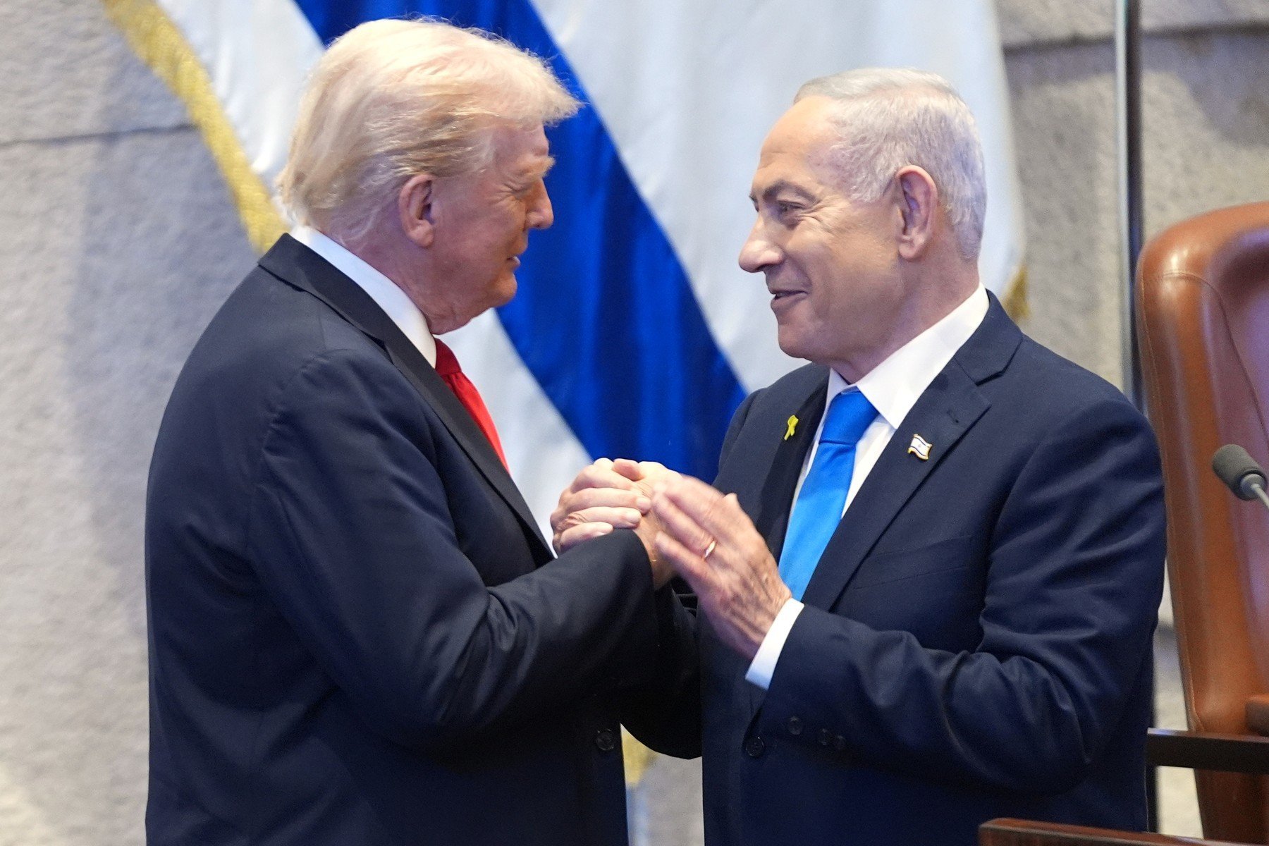 Trump primește vizita lui Netanyahu la reședință