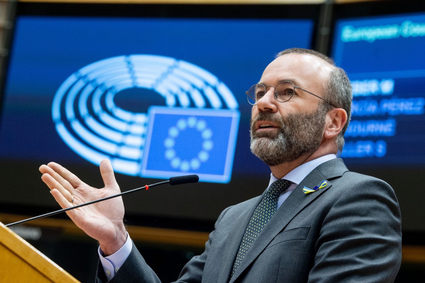 UE se îndreaptă spre dreapta, centriștii urmează?