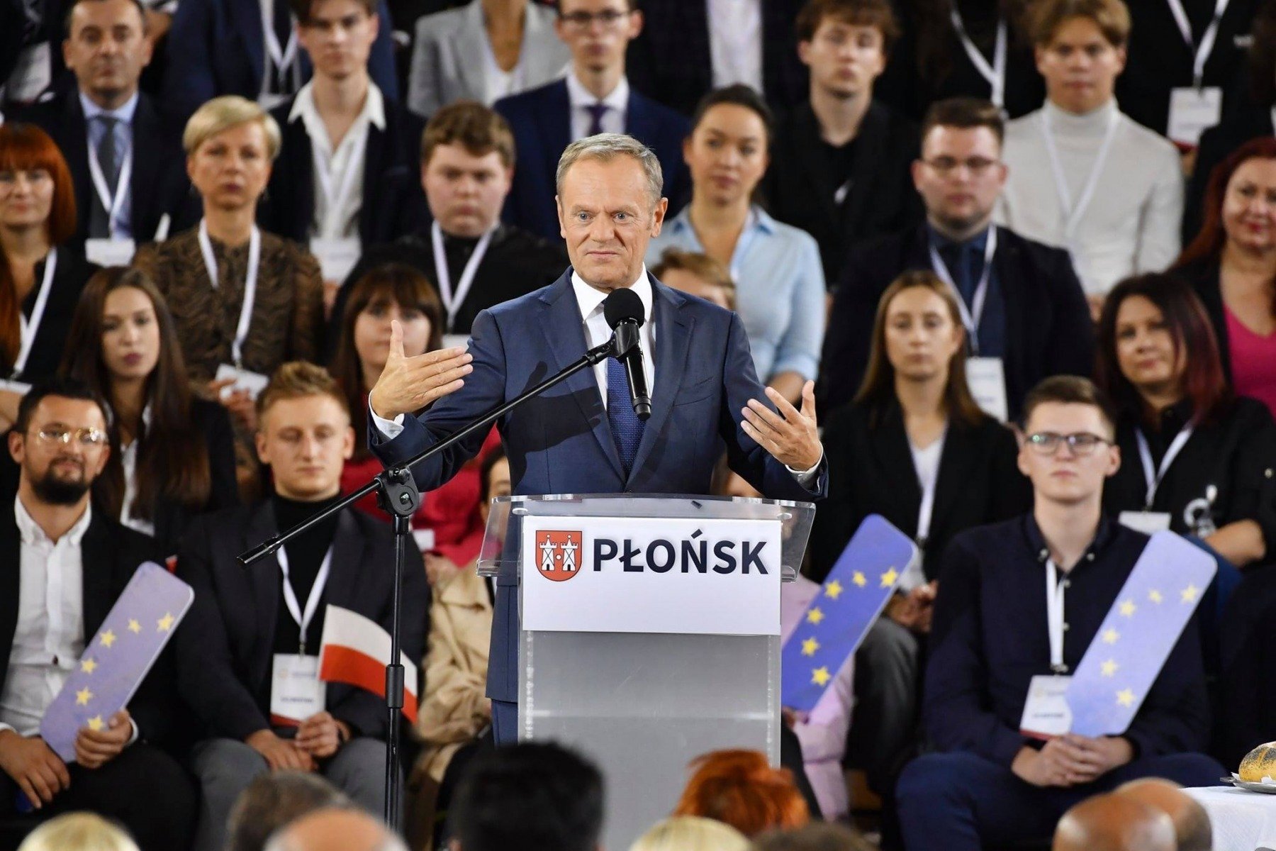 Tusk promite dezvoltare militară accelerată a Poloniei în 2026