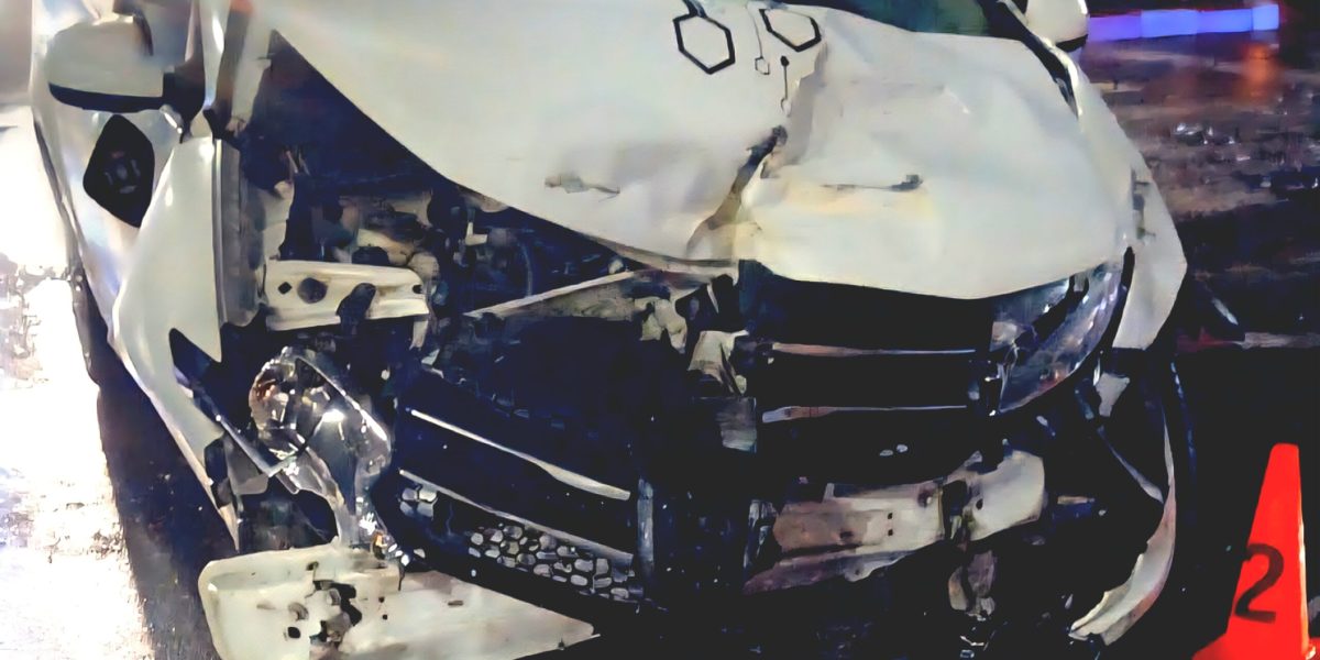 Accident grav în Focșani, noaptea trecută; trei persoane rănite