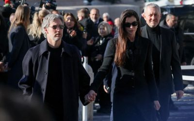 Valentino funeral: Anne Hathaway and Anna Wintour and other luminaries come out to say goodbye to the ‘The Last Emperor’ of Italian fashion