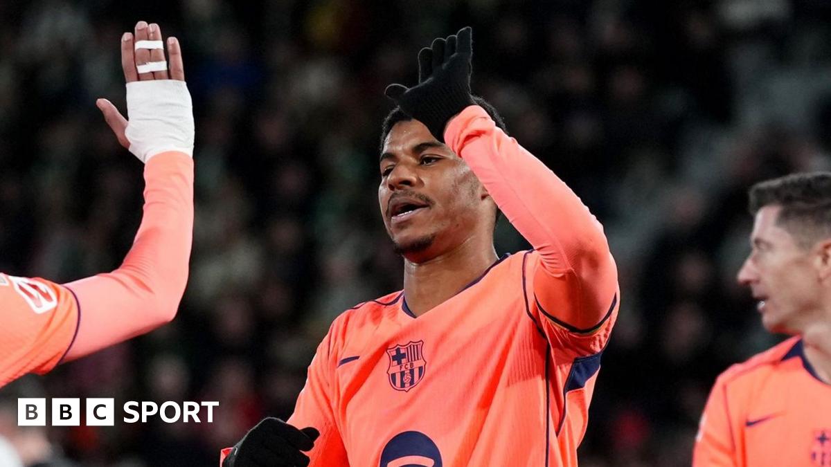 Rashford strălucește în victoria Barcelonei la Elche Barcelona a obținut o victorie convingătoare împotriva echipei Elche, câștigând cu 3-1 într-un meci din La Liga care le permite să se distanteze la patru puncte în fruntea ierarhiei