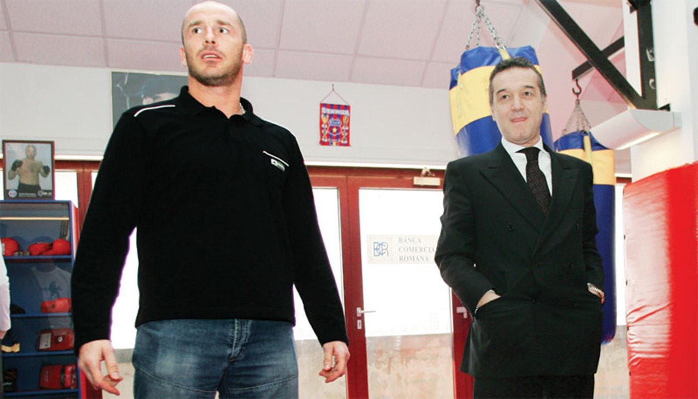 Câte clase are, de fapt, Cătălin Zmărăndescu? Adevărul despre el!
