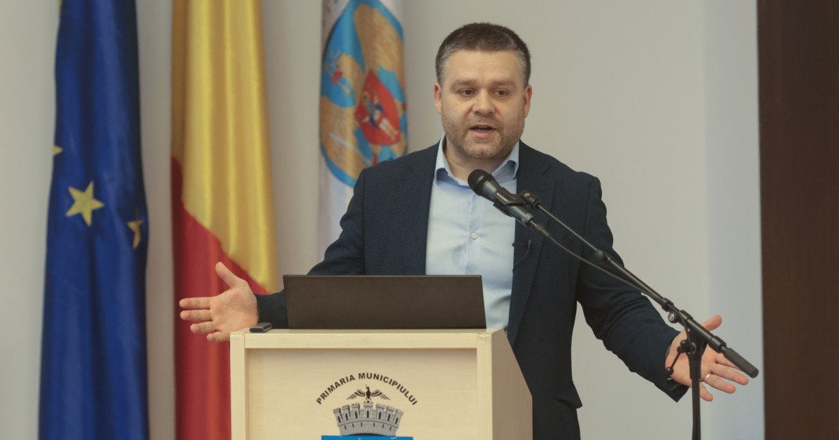 Tensiuni în CGMB: Propunerea lui Ciprian Ciucu pentru Forumul Orașelor 2027, respinsă de consilierii PSD Ciprian Ciucu, primarul general al Capitalei, se află în centrul unei dispute politice de amploare după ce consilierii PSD din Consiliul General al Municipiului București au respins propunerea sa de a depune candidatura orașului pentru a găzdui Forumul Orașelor 2027