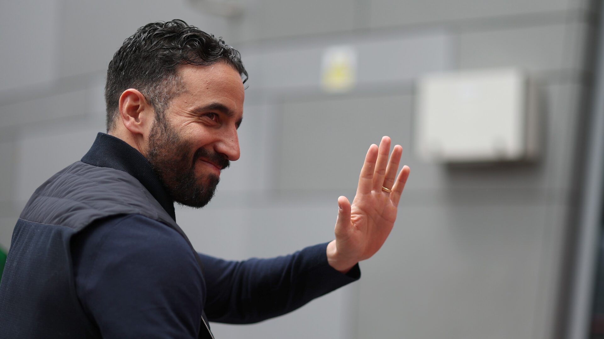 Ruben Amorim, demis de la Manchester United! Darren Fletcher preia conducerea tehnică Ruben Amorim a fost destituit din funcția de antrenor principal al echipei Manchester United, iar Darren Fletcher a fost numit ca succesor temporar