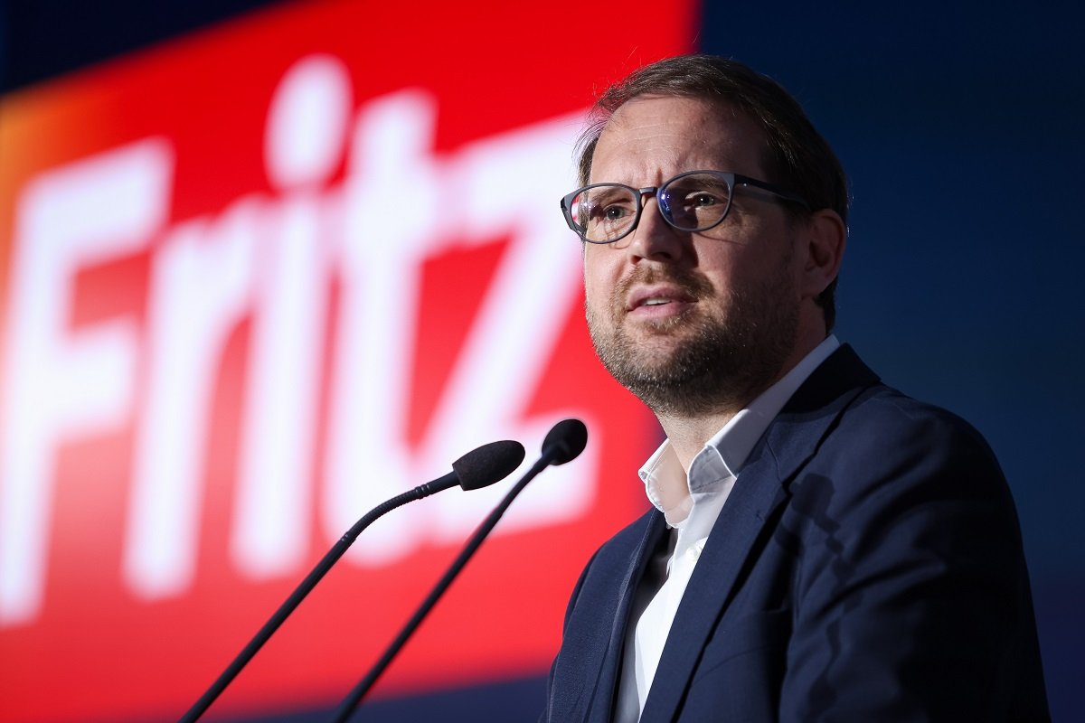 Funcționarii corupți își păstrează carierele