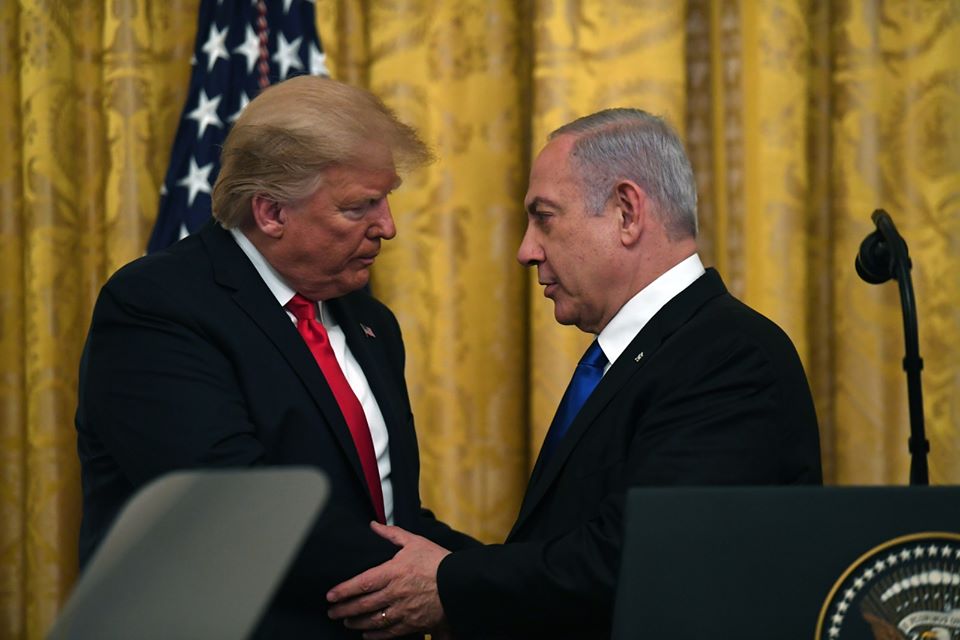 Netanyahu, oaspete la petrecerea lui Trump de Anul Nou