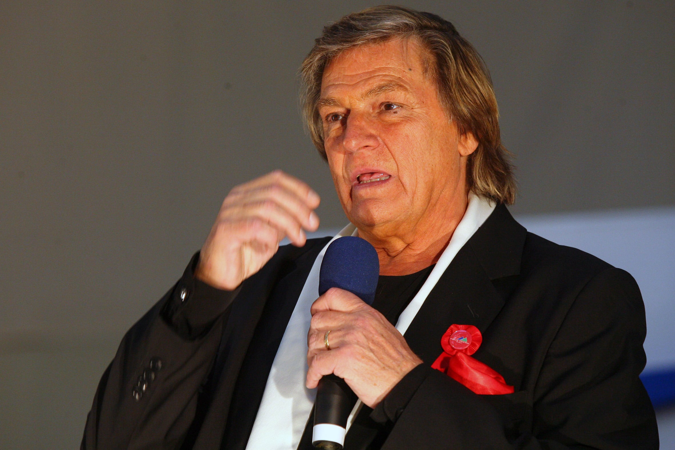 Florin Piersic sărbătorește 90 de ani pe scena Teatrului Național Florin Piersic, unul dintre cei mai îndrăgiți actori români, se pregătește să împlinească 90 de ani pe 27 ianuarie 2026, iar aniversarea sa va fi marcată printr-un eveniment special