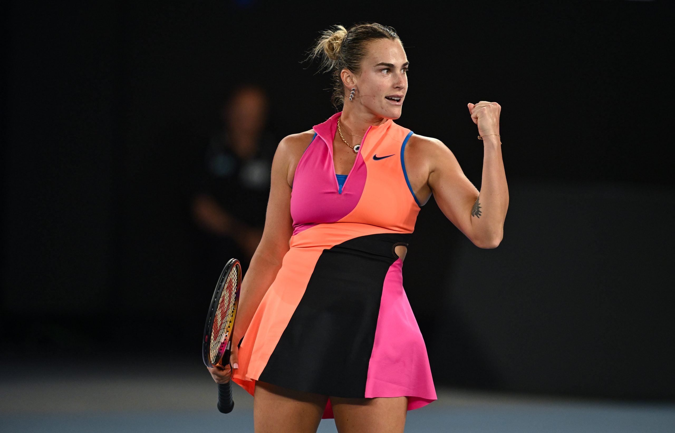 Aryna Sabalenka, din nou în finala Australian Open: Dominare și determinare în semifinale Într-o partidă captivantă, Aryna Sabalenka a demonstrat din nou puterea sa pe teren, învingând-o pe Elina Svitolina cu 6-2, 6-3 în semifinala Australian Open