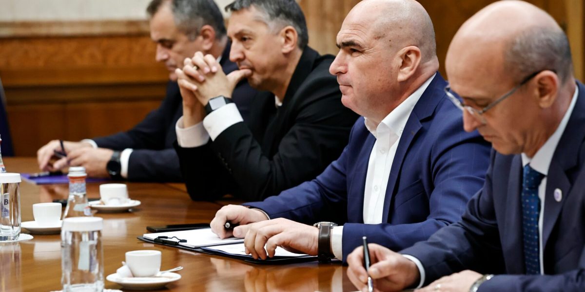 Gigel-Paraschiv-Daniel-David-Ilie-Bolojan-si-Sorin-Ion-Foto-Gov-ro.jpeg - NewsFactor