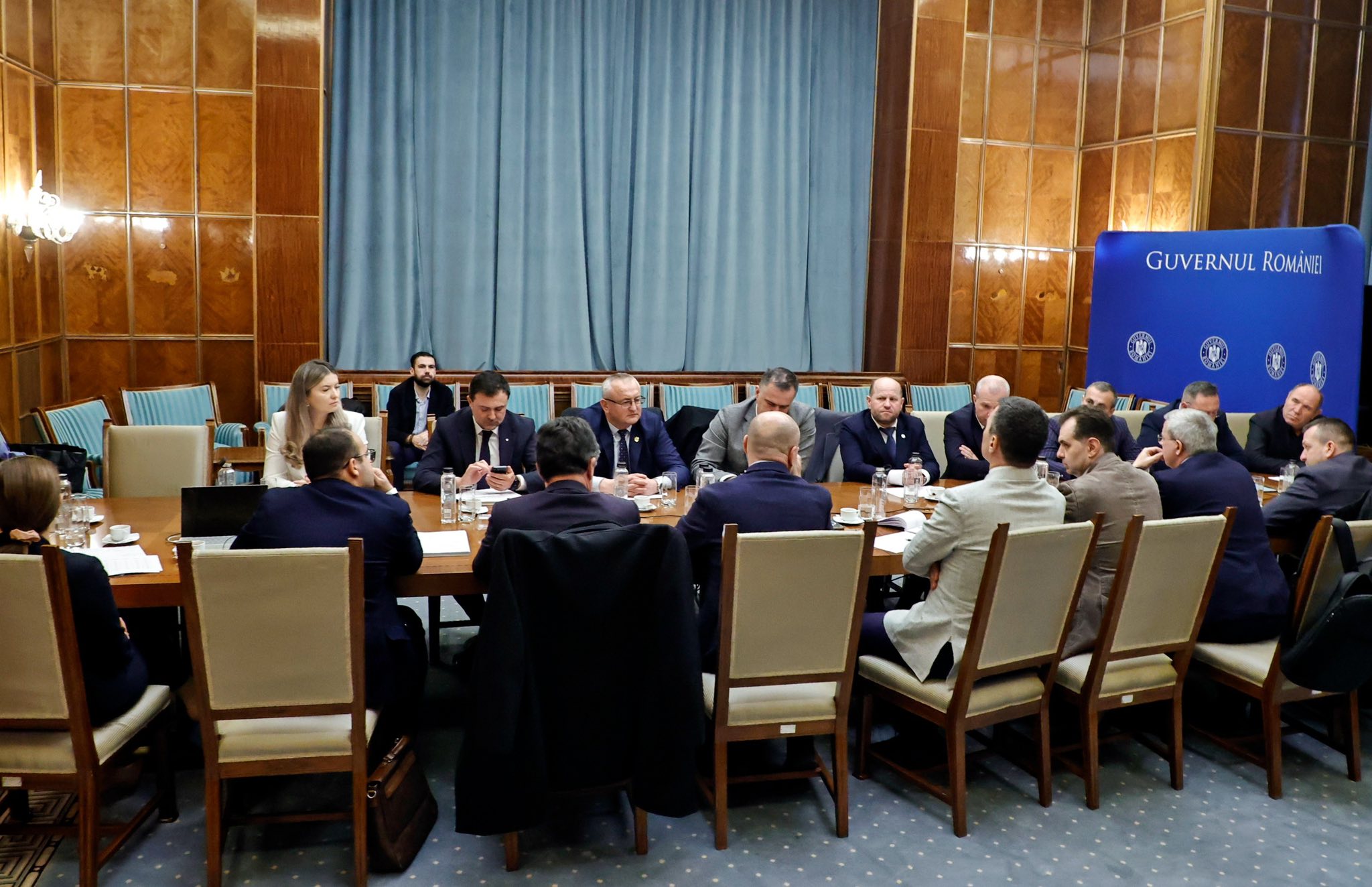 Premierul Bolojan: situația din administrația locală