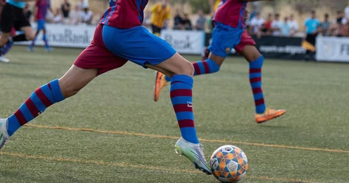 Ianis Târbă, Noul Transfer Al lui Dinamo: Anii de La Masia și Relația Cu Lamine Yamal Ianis Târbă, tânărul fotbalist de 19 ani, a devenit recent parte a echipei Dinamo București, iar povestea sa se împletește cu celebrele momente trăite la La Masia, academia FC Barcelona