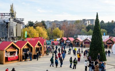 Zi caldă la un târg de iarnă din București. Foto: Cristina Ionescu