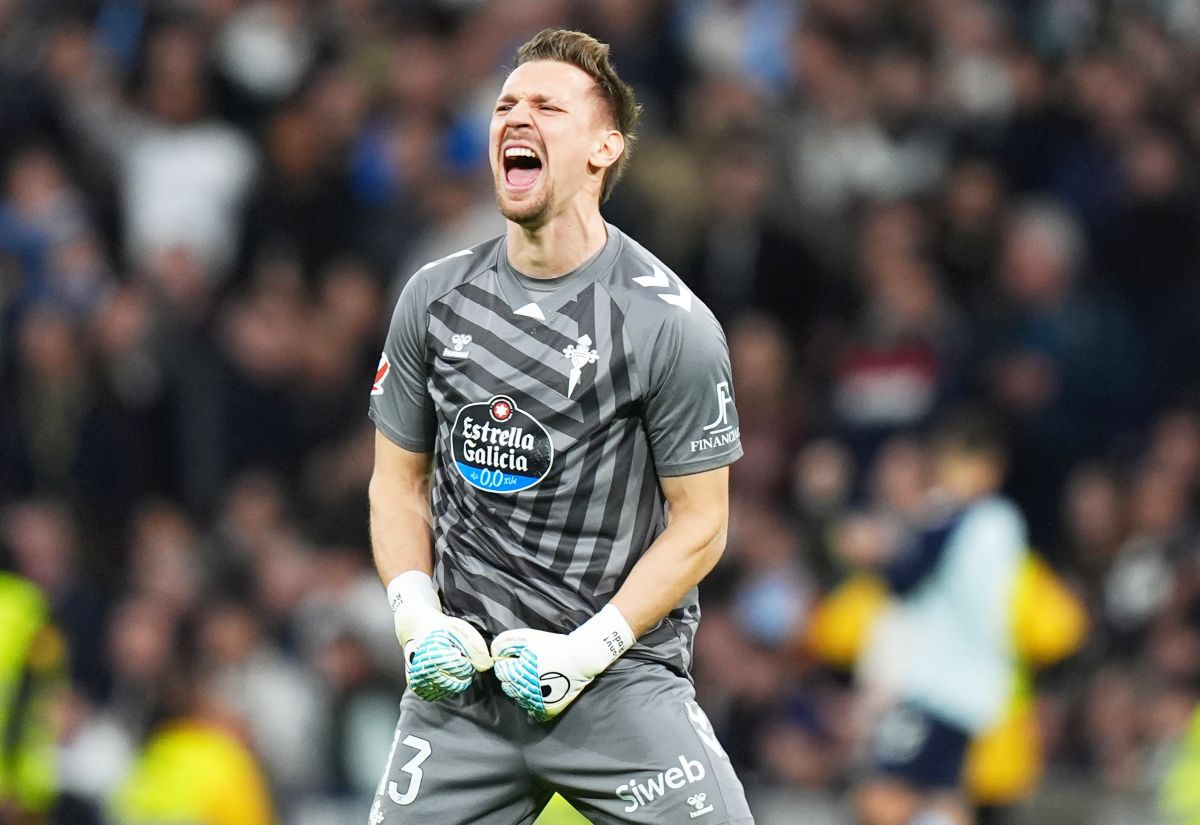 Ionuț Radu, titular la Celta Vigo în duelul cu Sevilla Portarul reprezentativei României, Ionuț Radu, va apăra astăzi buturile echipei Celta Vigo în confruntarea de la Sevilla, un meci declarat decisiv nu doar pentru echipă, ci și pentru cariera sa