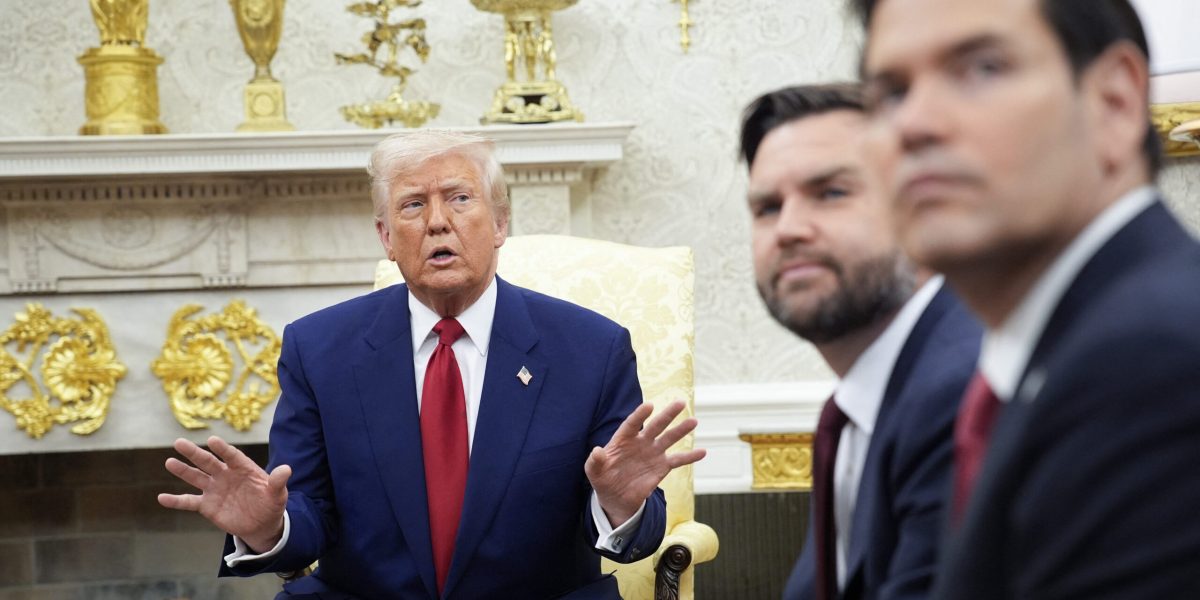 JD-Vance-si-Marco-Rubio-si-DOnald-Trump-scaled.jpg - NewsFactor