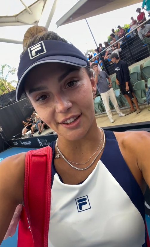 Jaqueline Cristian, victorie memorabilă la WTA Adelaide Jaqueline Cristian a realizat o performanță remarcabilă în optimile turneului WTA de la Adelaide, impunându-se în fața rusoaicei Daria Kasatkina după un meci care a durat 1 oră și 31 de minute