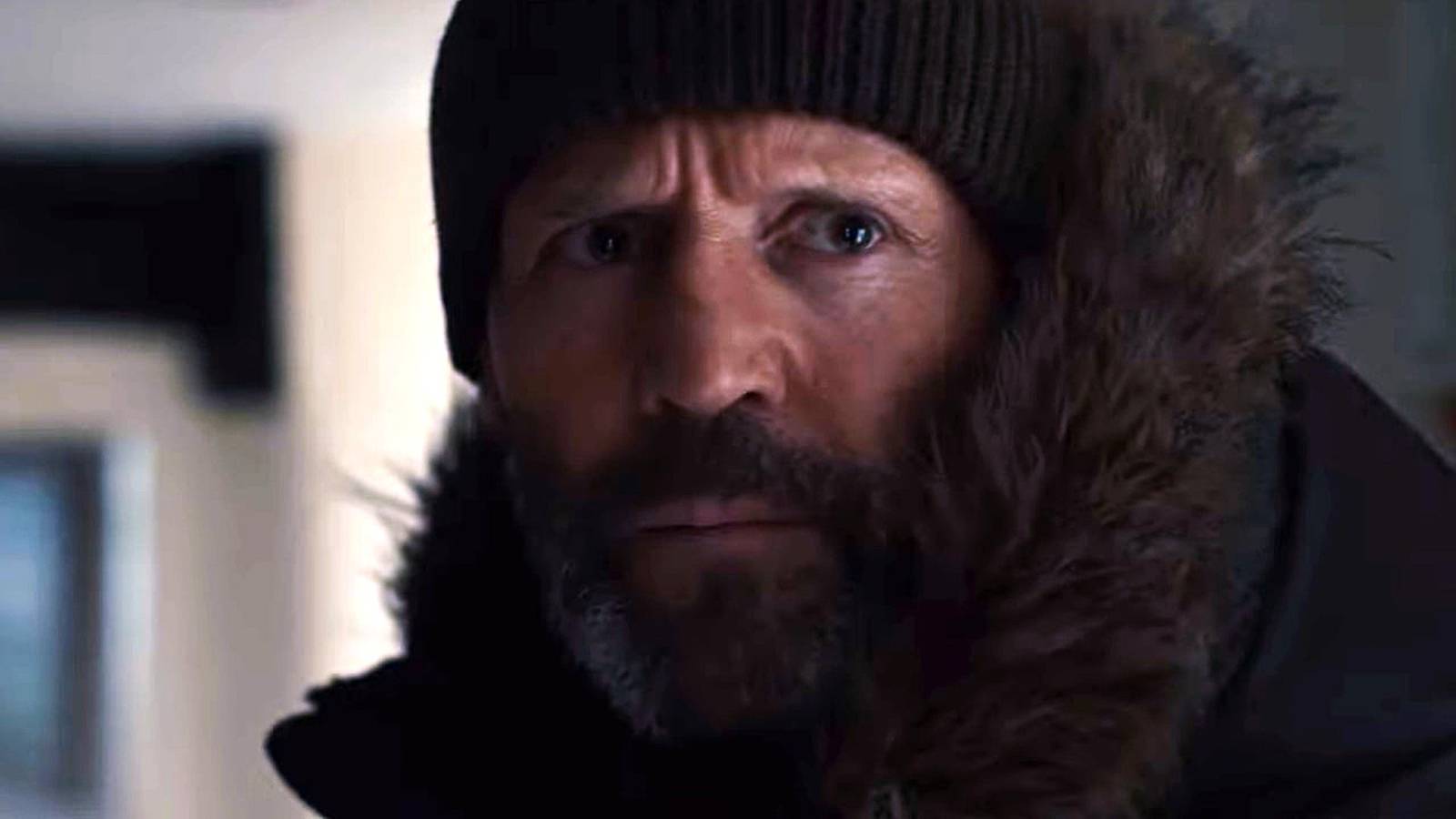 Jason Statham își dezvăluie noul look în thrillerul „Shelter”