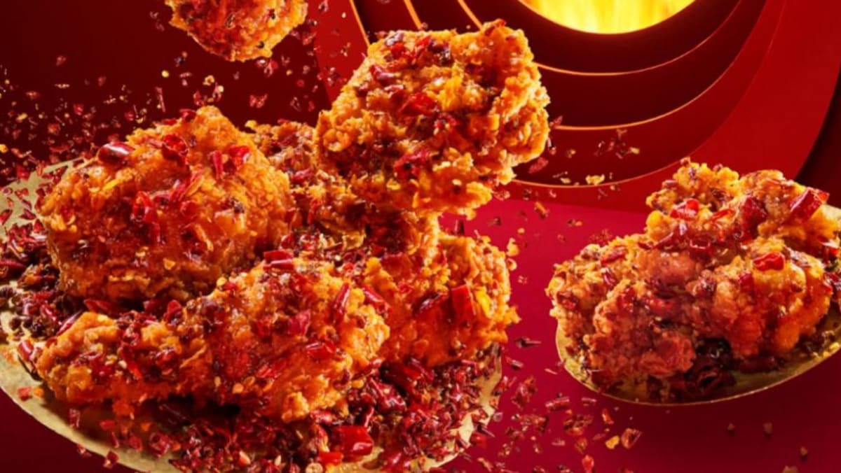 KFC Singapore Încălzește Atmosfera de Anul Nou Chinezesc cu Meniuri Picante KFC Singapore aduce un suflu nou de sărbătoare odată cu Anul Nou Chinezesc, lansând o serie limitată de delicii culinare între 14 ianuarie și 25 februarie