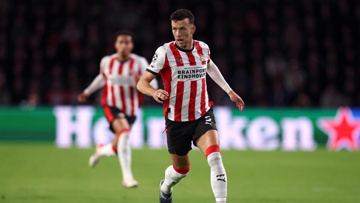 PSV Eindhoven Confruntă Bayern în Ultima Bătălie pentru Champions League PSV Eindhoven se află în fața unei provocări cruciale în această seară, când va întâlni Bayern Munchen într-un meci care poate decide soarta echipei în competiția Champions League