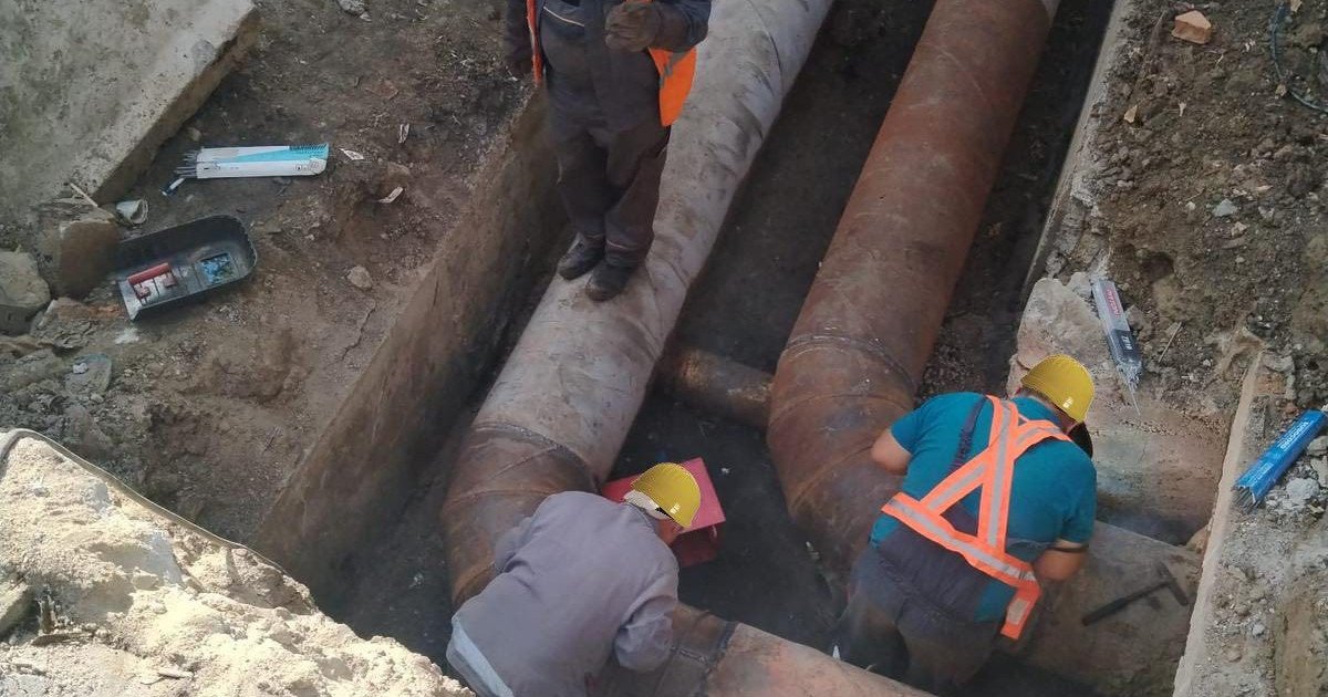 Avarie majoră la încălzirea din Capitală: mii de bucureșteni rămân în frig Furnizarea agentului termic pentru încălzire și apă caldă a fost grav afectată în București, în urma unei avarii majore la CET Sud – ELCEN, care a avut loc duminică dimineață