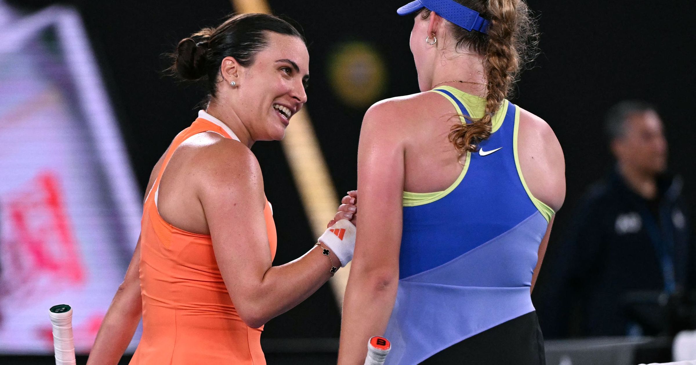 Gabriela Ruse, eliminată în turul 3 de la Australian Open Gabriela Ruse a încheiat astfel aventura sa la Australian Open 2026, fiind învinsă în turul 3 de rusoaica Mirra Andreeva, scor 3-6, 4-6