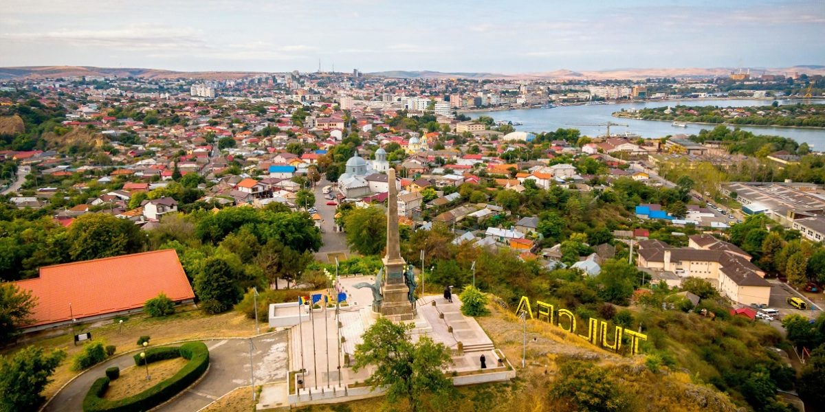 Municipiul-Tulcea-Privelistea-de-la-Monumentul-Independentei.jpg - NewsFactor