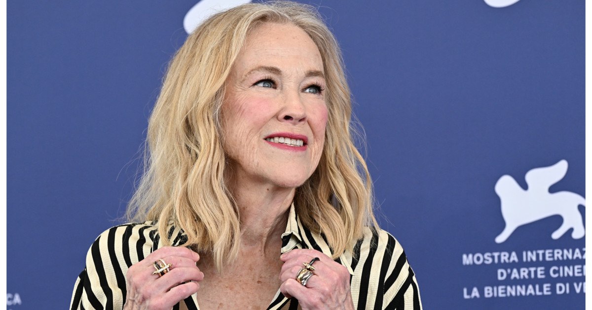 Catherine O’Hara, celebra actriță cunoscută pentru interpretarea mamei lui Kevin în filmul iconic „Singur acasă”, a decedat la vârsta de 71 de ani