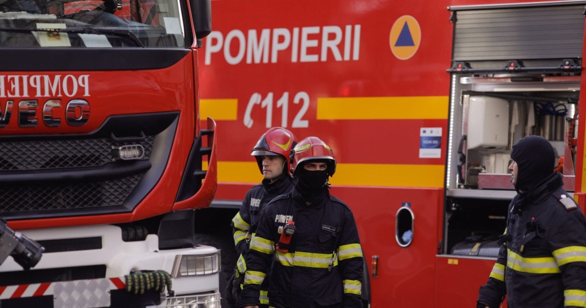 Tragedie la Satul Nou: Adolescent de 16 ani găsit mort într-un incendiu Un incendiu devastator a dus la o tragedie irecuperabilă într-o locuință din Satul Nou, județul Brașov, unde un adolescent de 16 ani a fost găsit decedat