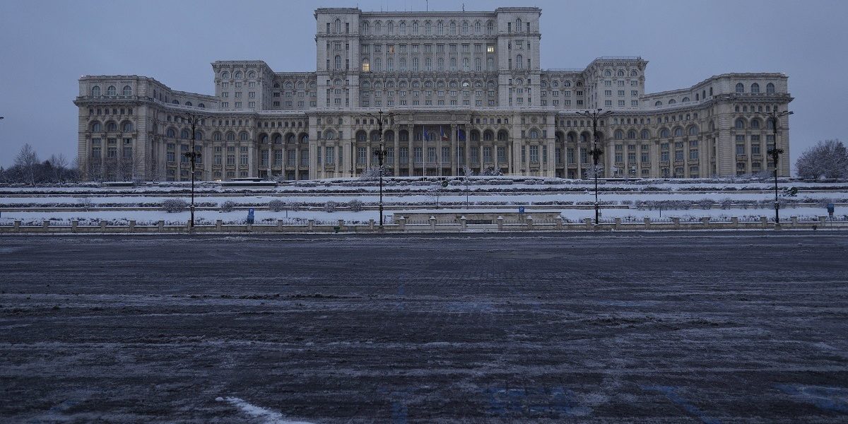 PROTEST_PTA_CONSTITUTIEI_003INQUAM_Octav_Ganea-1.jpg - NewsFactor