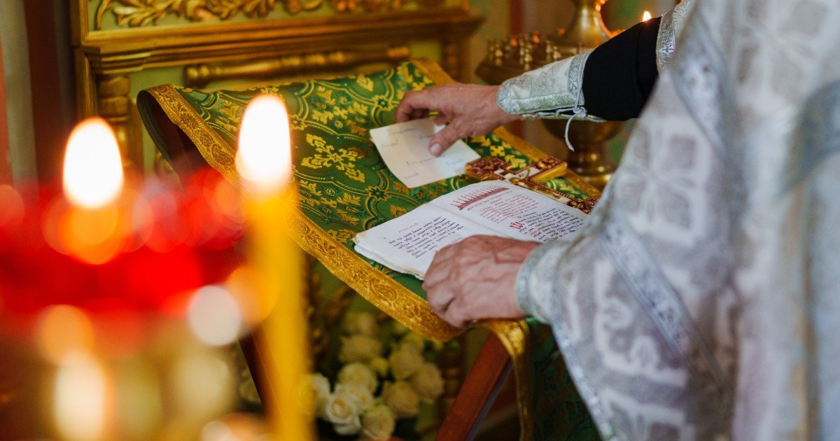 Șapte sărbători cu cruce roșie în calendarul ortodox pentru ianuarie 2026 Calendarul ortodox al lunii ianuarie 2026 aduce un fir narativ plin de profunzime spirituală, marcat de șapte sărbători însemnate, fiecare cu o poveste proprie