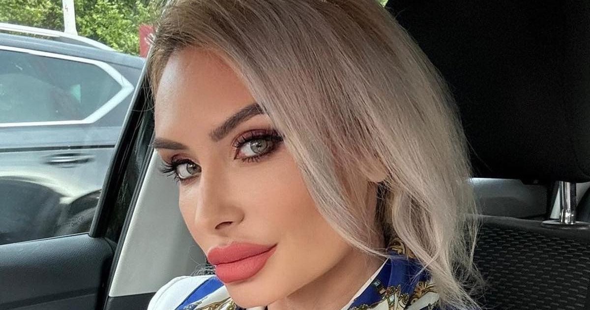 Flagrant DNA: Membră PNL și un „general” SIE, prinsi cu 60.000 de euro Procurorii Direcției Naționale Anticorupție (DNA) au prins miercuri, în flagrant, o membră a organizației PNL Sector 1, într-un caz grav de trafic de influență