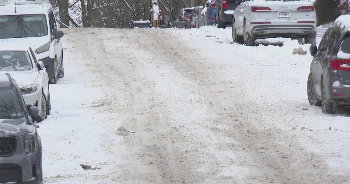 Zăpada a început să cadă în Pittsburgh: prognoză și posibile efecte Pittsburghul se pregătește pentru o transformare drastică a vremii, iar meteorologii din cadrul KDKA prognozează că zăpada va acoperi orașul până joi seara