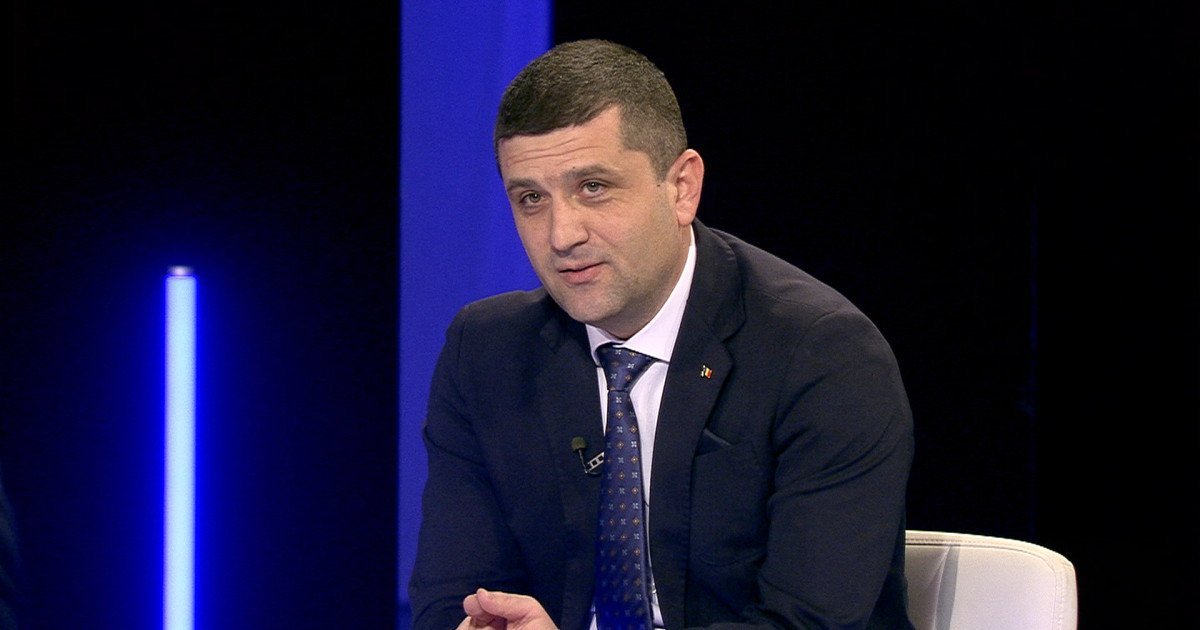 Controversa patriotismului lui Ceaușescu: declarațiile lui Radu Miruță generează controverse Ministrul Apărării, Radu Miruță, a provocat o reacție intensă după declarațiile sale controversate privind figura lui Nicolae Ceaușescu, în cadrul emisiunii „În Fața Ta” de la Digi24