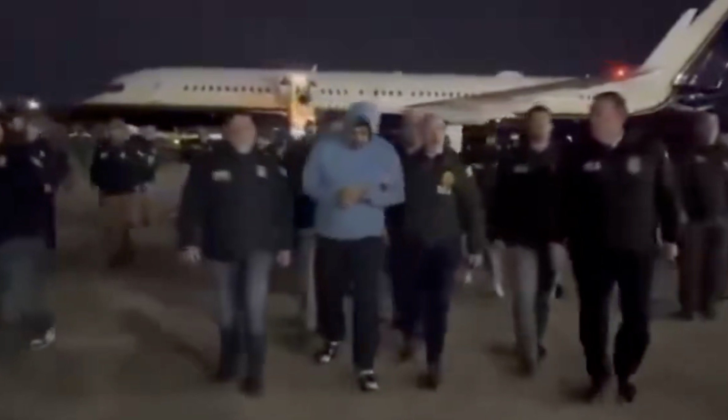 Avionul lui Maduro aterizează la New York