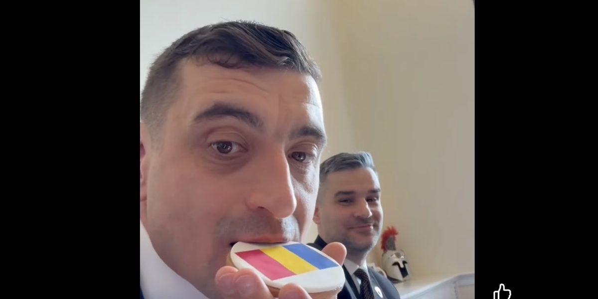 Simion-fursec-steagul-Romaniei.jpg - NewsFactor