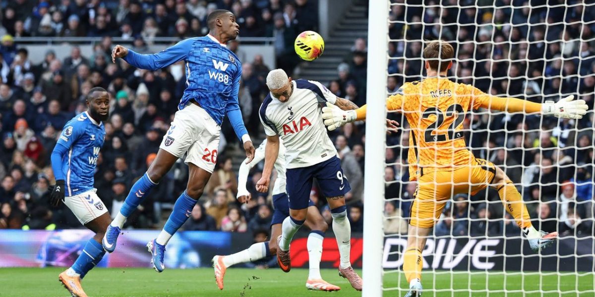 Tottenham - Sunderland 1-1! Trupa lui Drăgușin, doar egal în fața „nou-promovatei” din Premier League! Ce a făcut românul