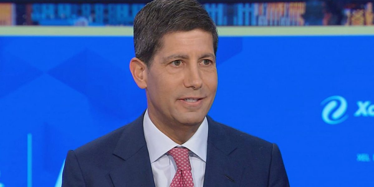Trump nominates Kevin Warsh for Federal Reserve chair to succeed Jerome Powell