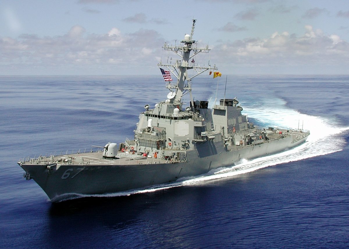 O navă de război americană a acostat sâmbătă la baza navală Ream din Cambodgia, într-o vizită istorică care marchează prima prezență militară a Statelor Unite în această zonă strategică de la renovarea bazei de către China