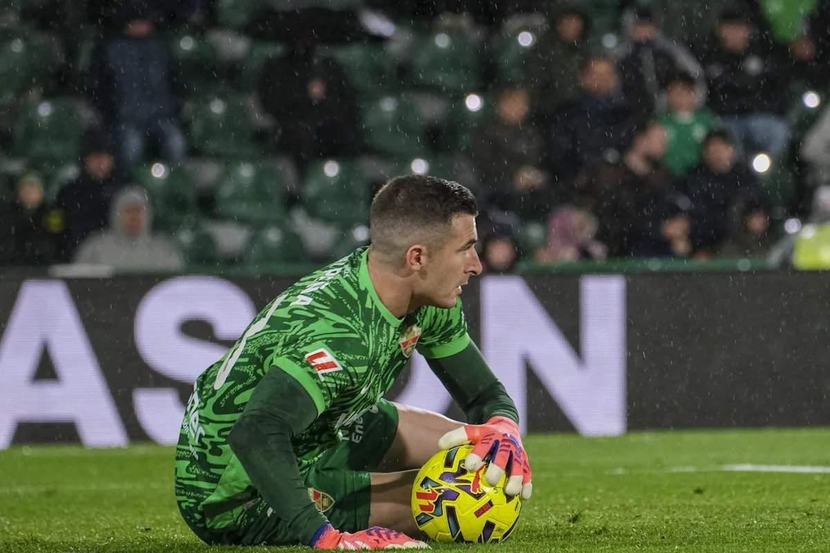 Inaki Pena revine în poarta lui Elche în meciul cu Sevilla