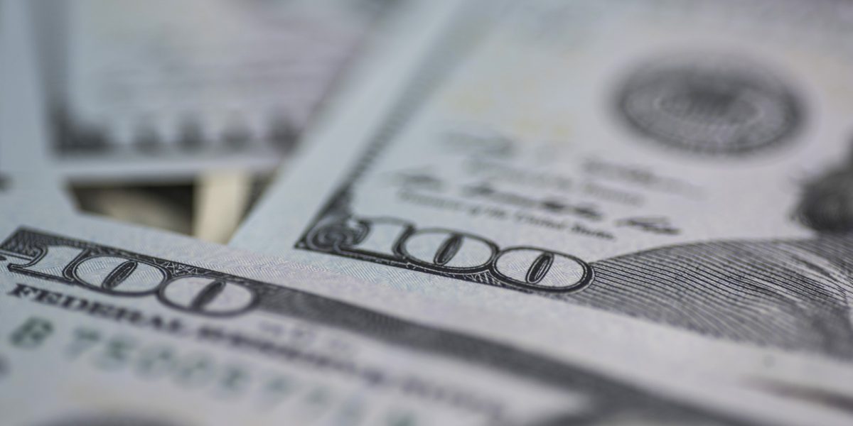 bani-dolari-Sursa-foto-Inquam-Photos-Alberto-Grosescu-1.jpg - NewsFactor