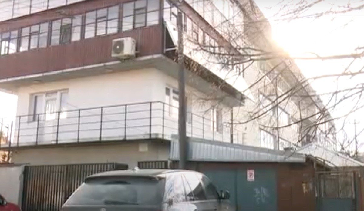 Circa 7.000 de locuințe rămase fără curent electric