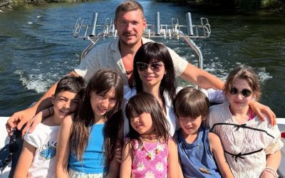 calin-donca-si-familia-sa.jpg - NewsFactor